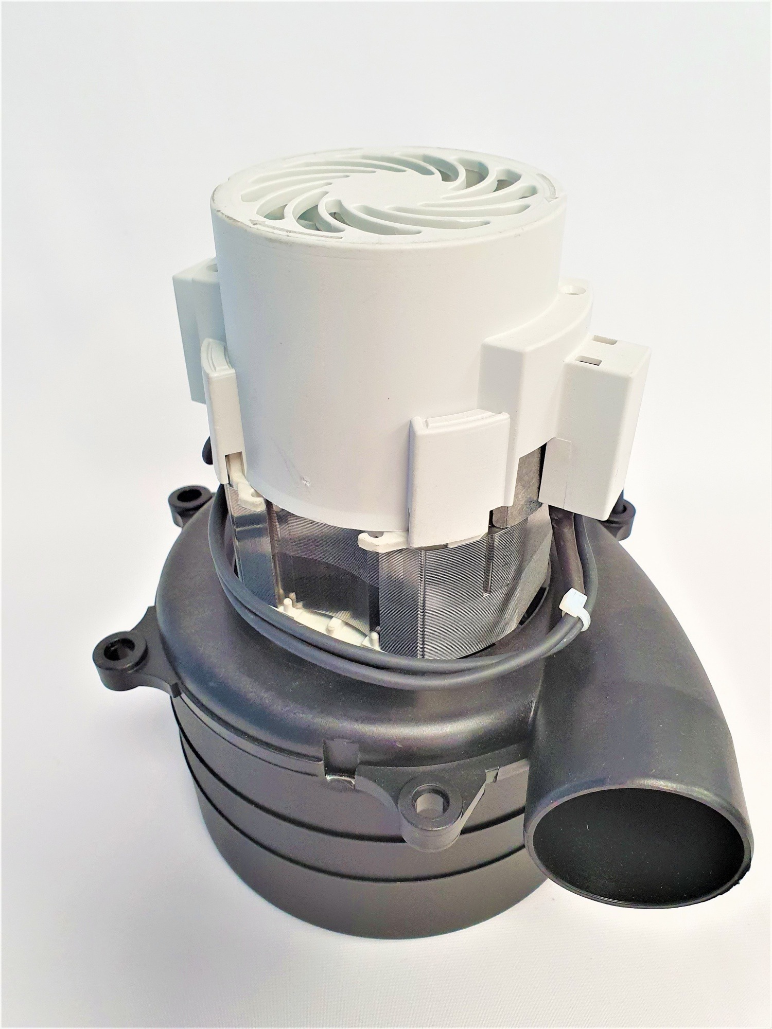 MOTEUR D'ASPIRATION POUR AUTOLAVEUSE TENNANT T16